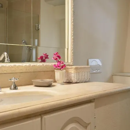 Tropez Apartment