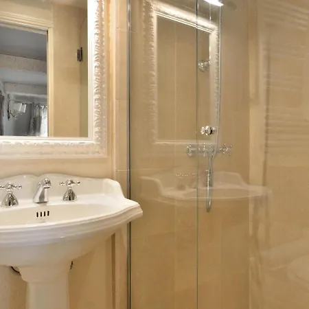 Tropez Apartment